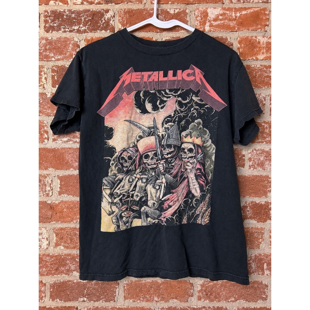 Metallica Four Horsemen Graphic T-Shirt Alstyle Black Distressed Band Tee M